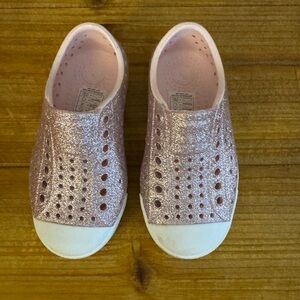 Like New Native Shoes- Jefferson Bling in Milk Pink and Shell White